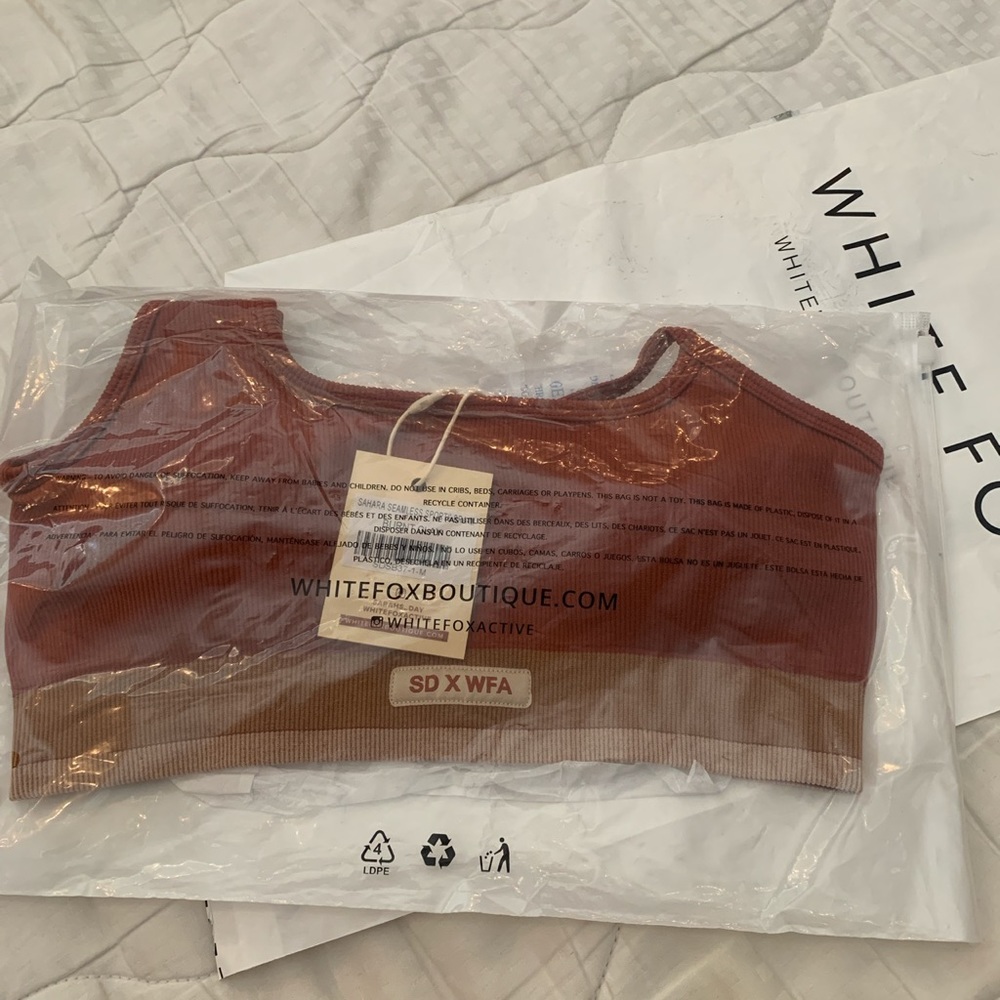 SARAHS DAY X WHITE FOX ACTIVE ONE SHOULDER SPORTS BRA IN BURNT CLAY